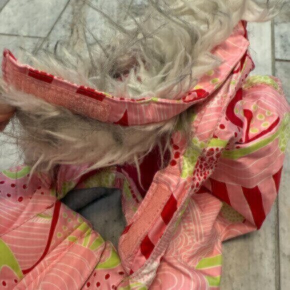 Spyder girls size 5 insulated skiing/snowboard coat Retails $160. - Picture 5 of 10